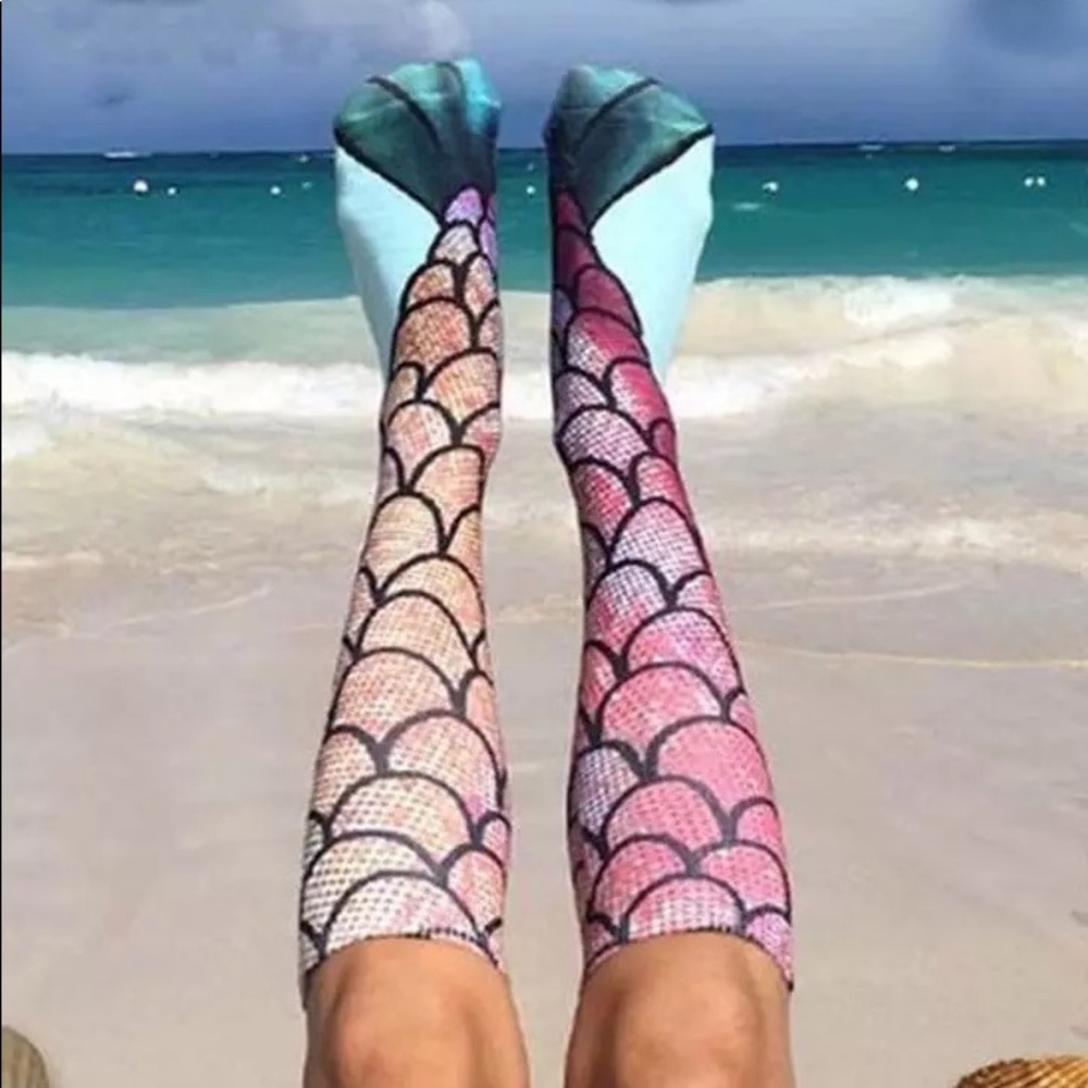 BNWT Mermaid Chromatic Knee High Socks